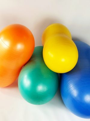 A guide to buying the correct Peanut Ball and the Benefits of Therapy Balls